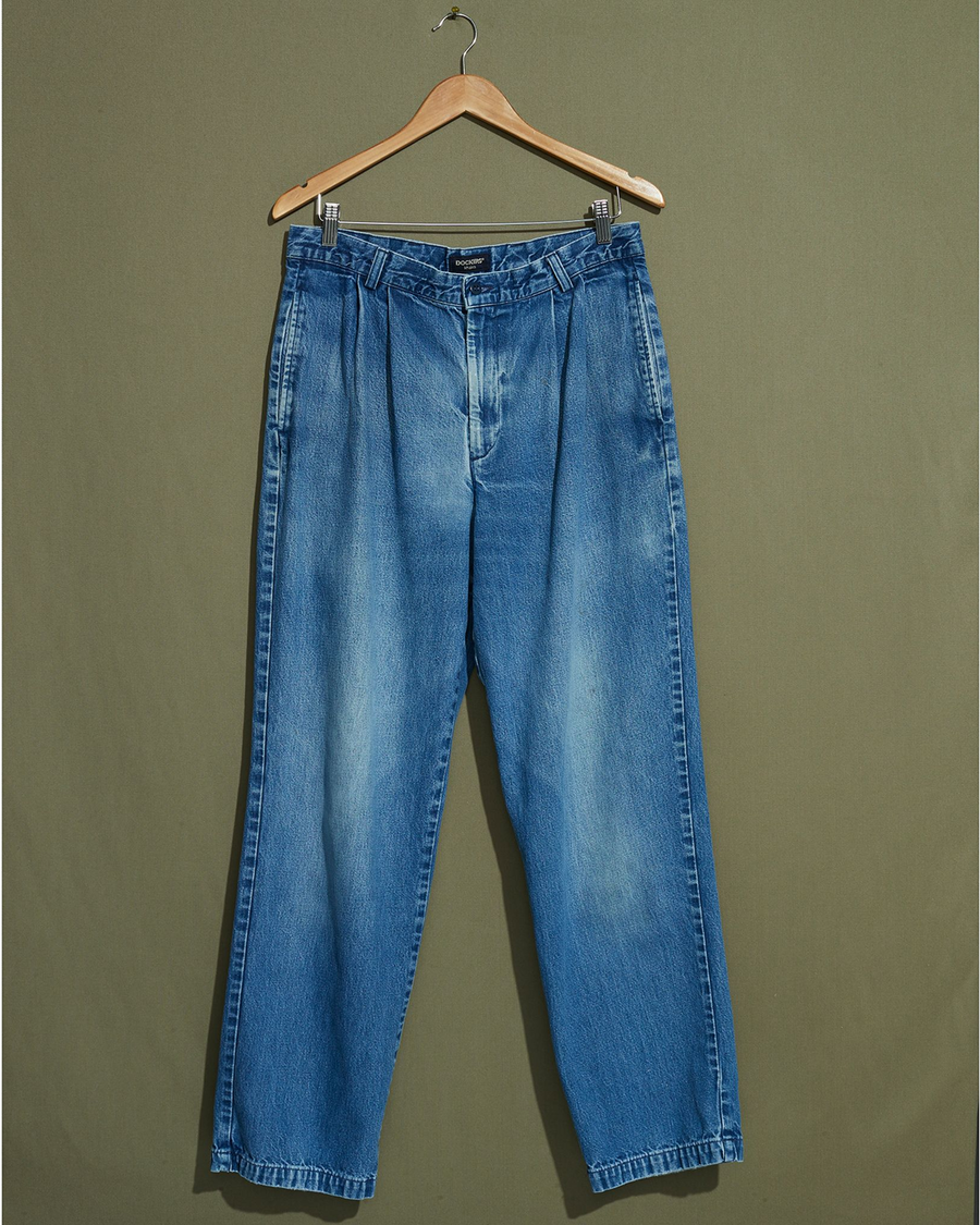 Front view of model wearing Blue Double Pleated Denim Pants - 32 x 31.