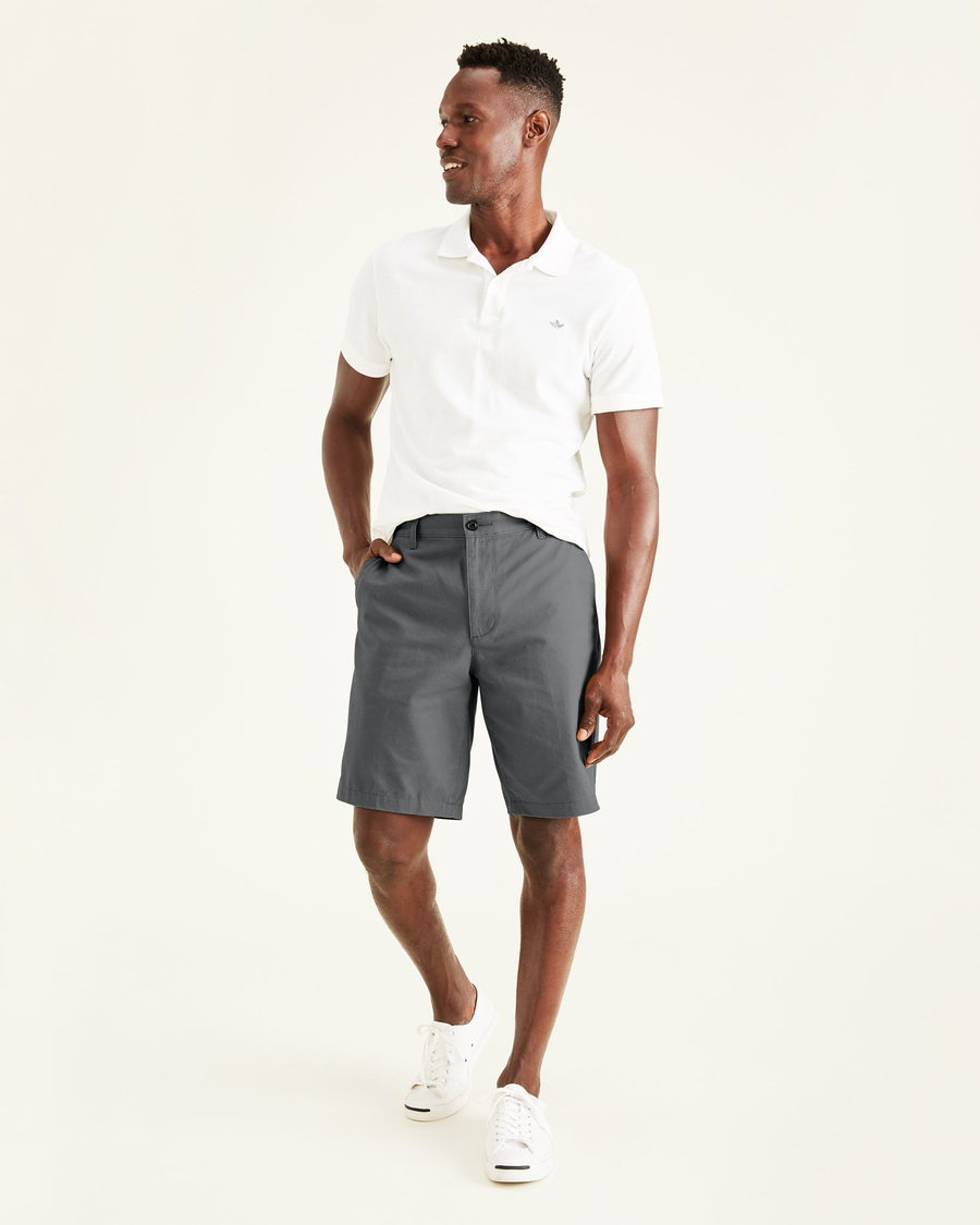 Front view of model wearing Seacliff Perfect 10.5" Shorts.